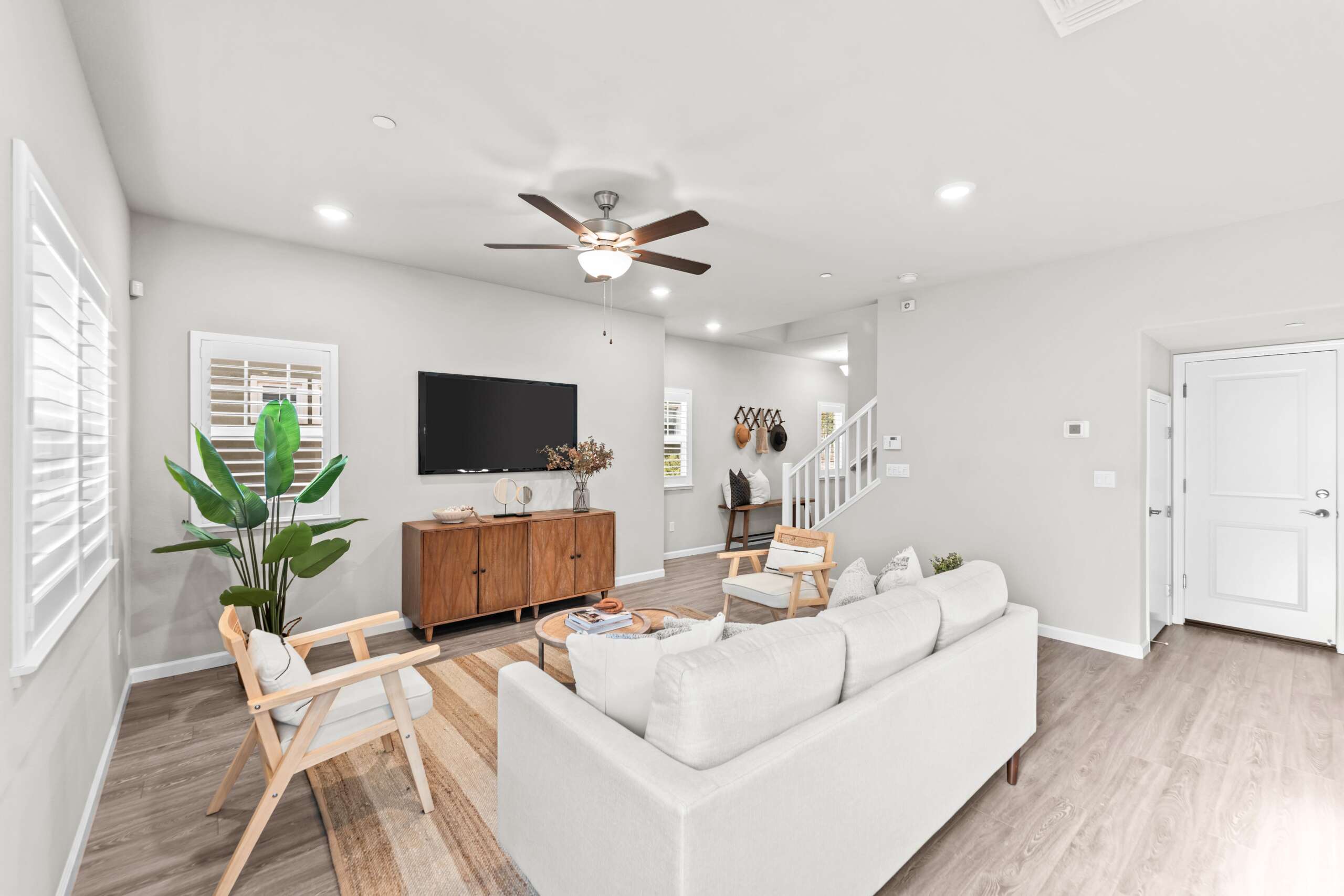 Living Room (32)